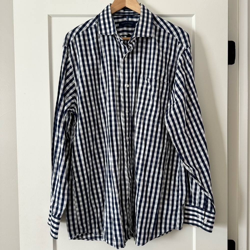 Tommy Hilfiger Men’s Checkered Long Sleeve Dress Shirt Size L